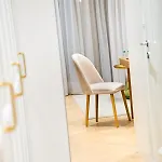 Apartamento Eko Park Abdank White By Bookinghost
