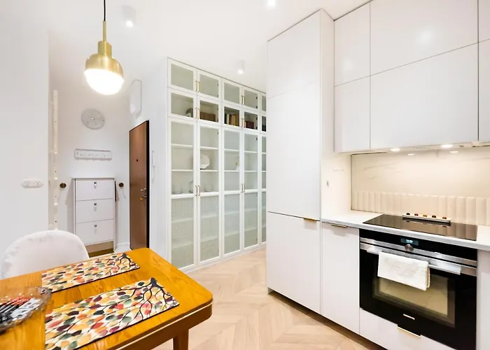 Eko Park Abdank White By Bookinghost *