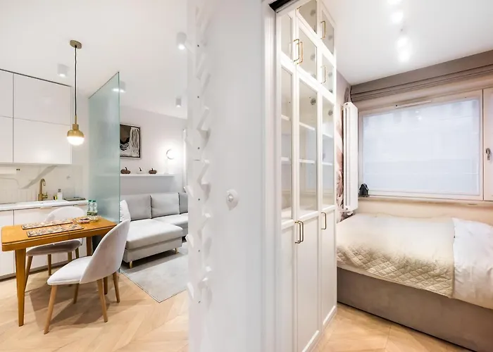 Eko Park Abdank White By Bookinghost Apartament