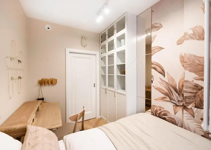 Eko Park Abdank White By Bookinghost Warszawa