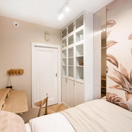 Eko Park Abdank White By Bookinghost Варшава