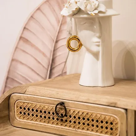 Eko Park Abdank White By Bookinghost * Varšava