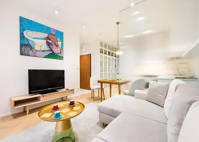 Eko Park Abdank White By Bookinghost Apartment