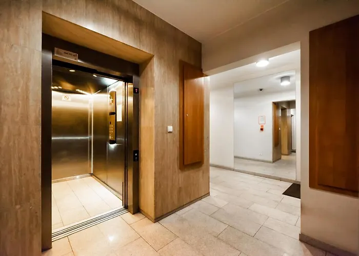 Apartment Eko Park Abdank White By Bookinghost