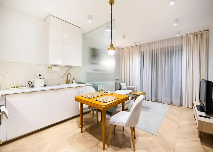 Eko Park Abdank White By Bookinghost Apartment